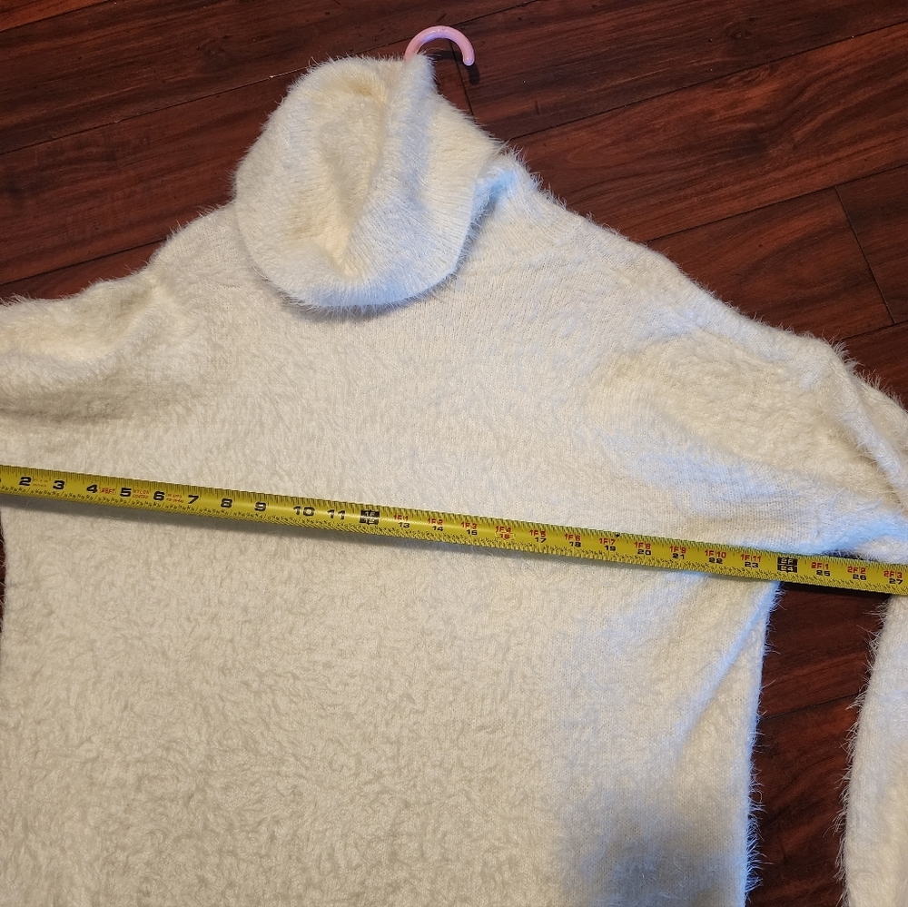 Show Me Your MuMu Soft White Turtleneck Sweater - Picture 7 of 7
